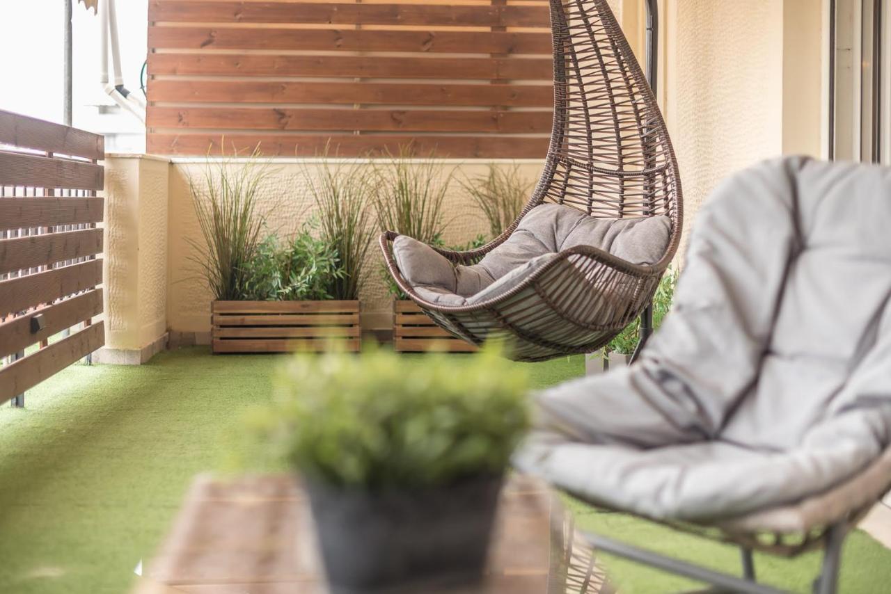 Apartamento Petralona Stylish Penthouse Atenas Exterior foto