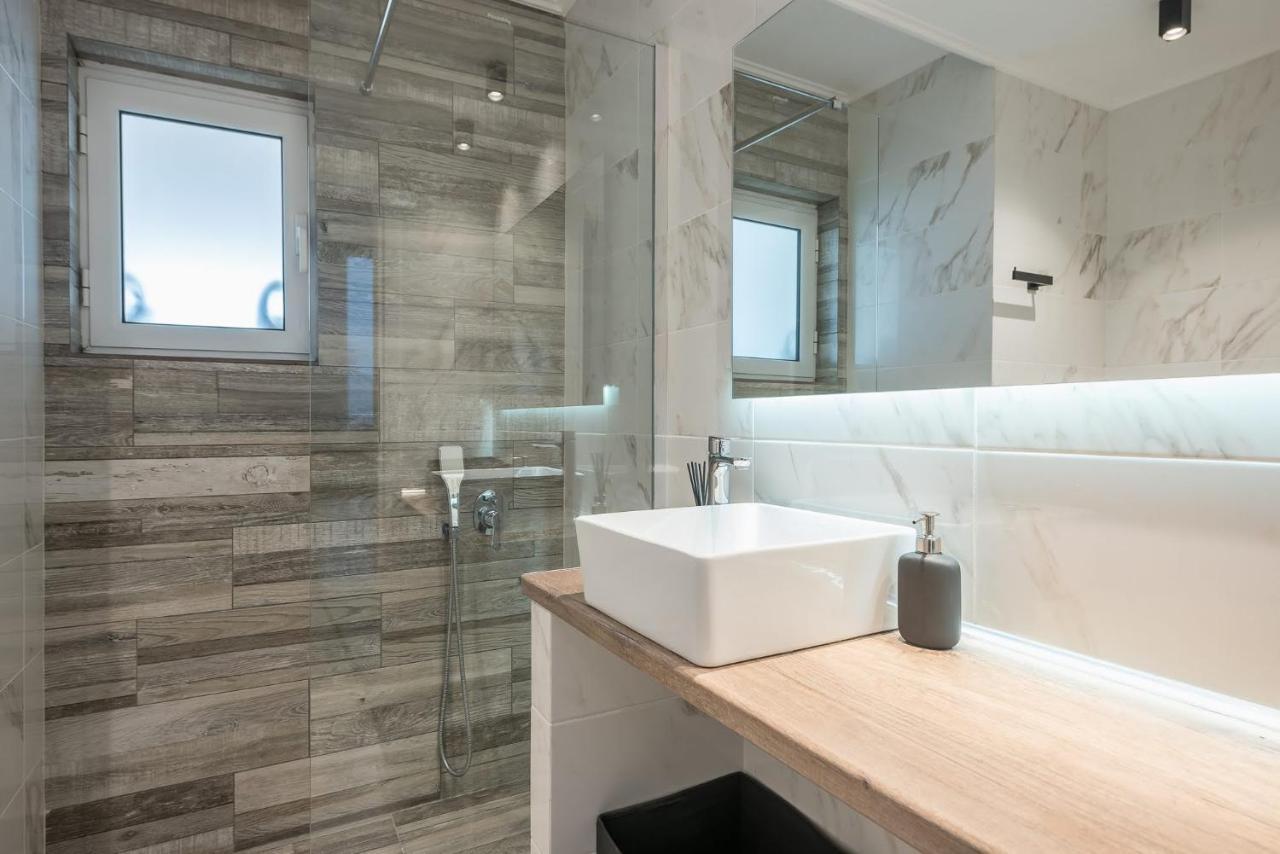 Apartamento Petralona Stylish Penthouse Atenas Exterior foto